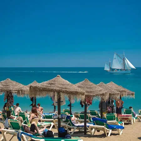 Apartment Benal Beach, Superb 2 Bedroom 2 Bathroom Front Sleeps 6