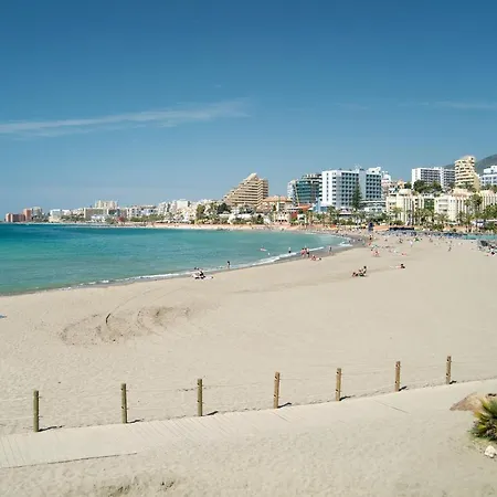 Benal Beach, Superb 2 Bedroom 2 Bathroom Front Sleeps 6 Apartment