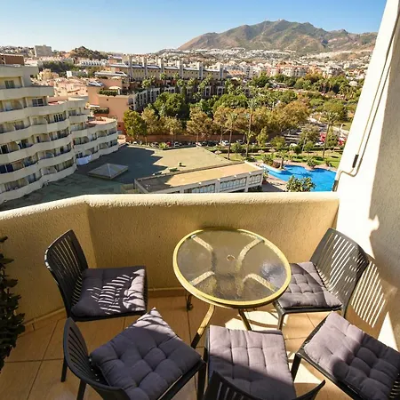 Apartment Benal Beach, Superb 2 Bedroom 2 Bathroom Front Sleeps 6