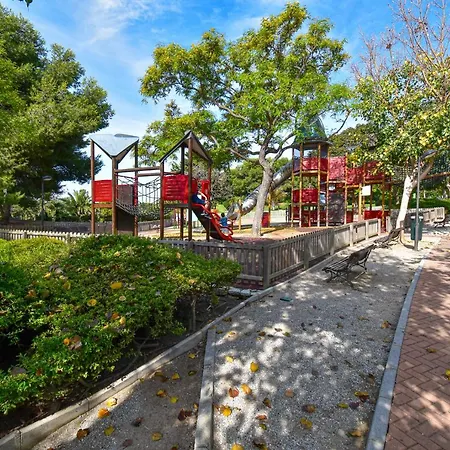 Apartament Benal Beach, Superb 2 Bedroom 2 Bathroom Front Sleeps 6