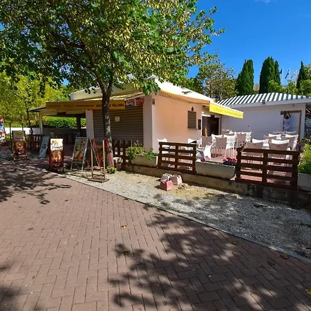 Benal Beach, Superb 2 Bedroom 2 Bathroom Front Sleeps 6